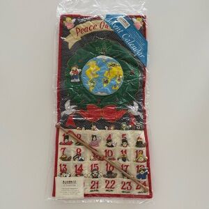Vintage ‘Peace on Earth’ Christmas Advent Calendar